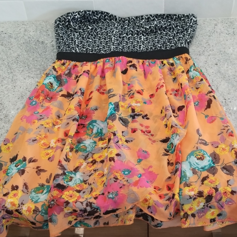 Strapless summer dress